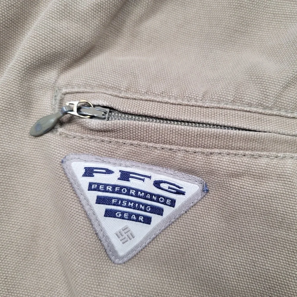 Columbia PFG Mens XL Khaki Half Moon Cargo Shorts FM4012 Fishing Hiking Tan